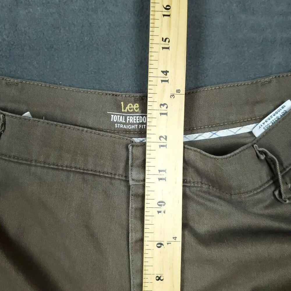 Lee Total Freedom Pants Mens 36x34 Brown Straight Fit Wrinkle Resistant Chinos